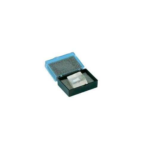 31451. CRISTAL DE CALCITA P/DEMOSTRAR LA DOBLE REFRACCION 30 X 30 X 25MM PHYWE