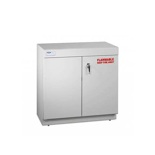 658. GABINETE P/ALMACENAMIENTO DE SOLVENTES C/PUERTA DE CIERRE MANUAL 48X22PULG LABCONCO