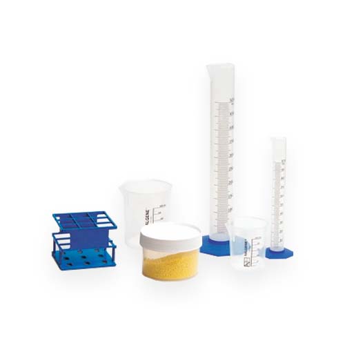 13628. KIT DE INICIO DE MATERIAL PLASTICO DE LABORATORIO, INCLUYE PROBETAS GRADUADAS, VASOS DE PRECIPITADO GRIFFIN, FRASCO LAVADOR Y CUBETA DE PARED RECTA - NALGENE