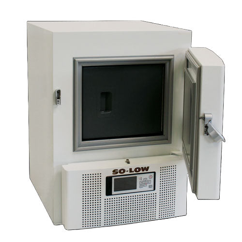 56123. CONGELADOR DE MESA 2FT3 (54LT) -40/-85°C DIGITAL C/PUERTA SOLIDA Y ALARMA 115V 60HZ SO-LOW